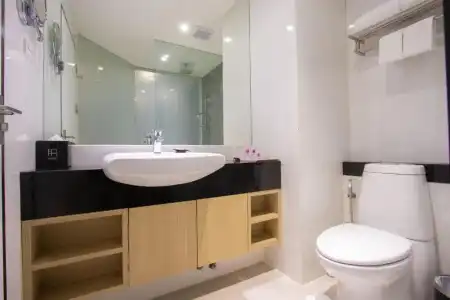 Icon Bangkok Sukhumvit 2 - 70