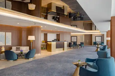 Hilton Garden Inn - 1