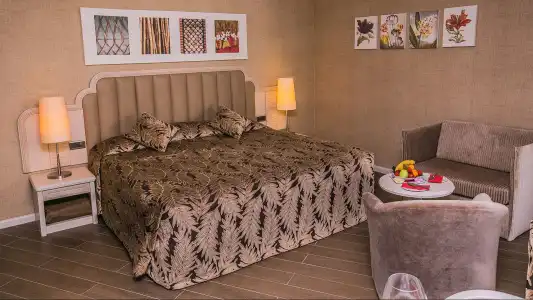 Elegances International - 52