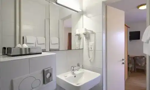 Olympia - 20