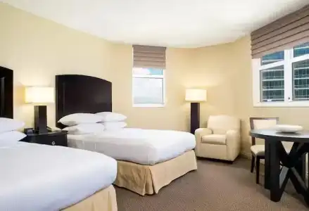 DoubleTree Resort & Spa by Hilton Ocean Point-N. Miami Beach - 33