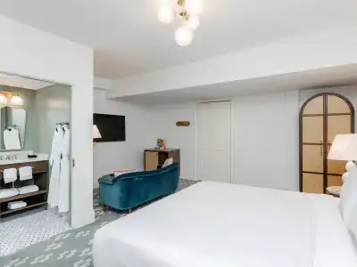 Artmore - Midtown - 83