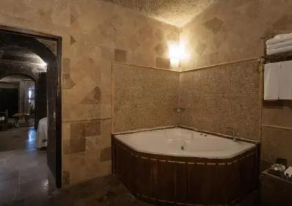 Grand Cave Suites - 79