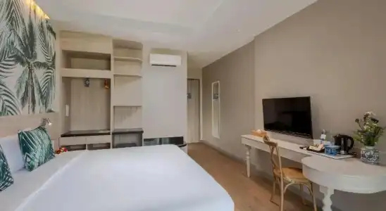 Sawaddi Patong Resort & Spa by Tolani - 61