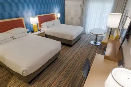 Howard Johnson by Wyndham Anaheim and Water Playground - 31