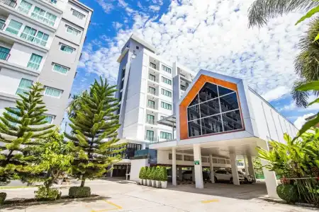 Phavina & Grand Boutique Rayong - 0