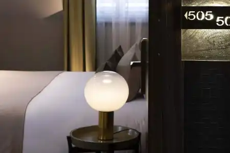 D Geneva - 83