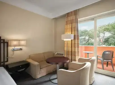 Crowne Plaza Rome St. Peter's by IHG - 6