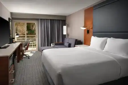 Courtyard by Marriott Los Angeles Century City/Beverly Hills - 3