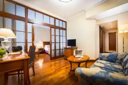Best Western Premier Astoria - 51