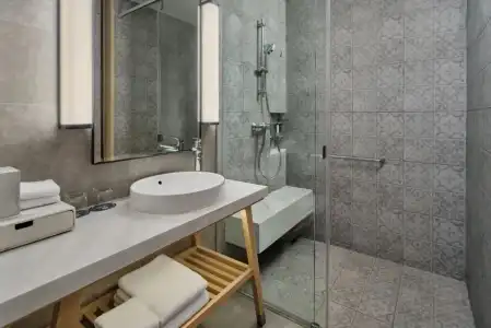 Four Points by Sheraton Phuket Patong Beach Resort - 34