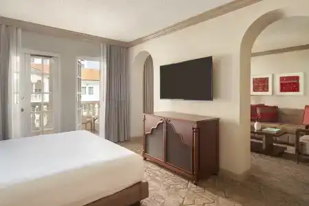 Hyatt Regency - 66