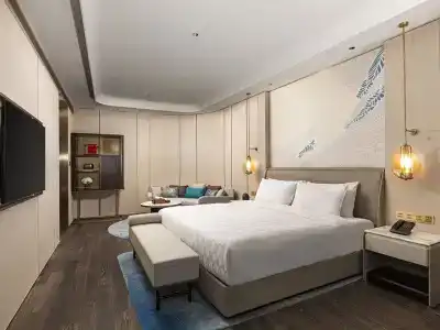 HUALUXE Shanghai Changfeng Park by IHG - 76