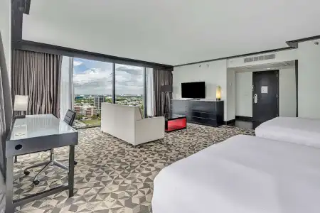 Hilton Miami Downtown - 5