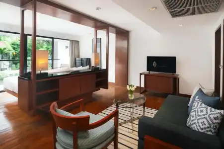 Woodlands Suites Serviced Residences - 16