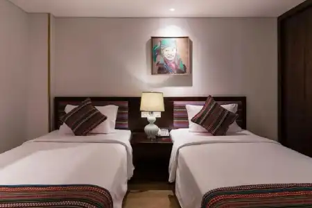 Au Lac Legend - 11