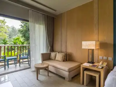 Dusit Thani Krabi Beach Resort - 10