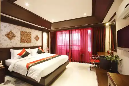 Rayaburi Patong - 43