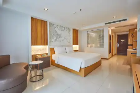 Welcome World Beachfront Resort - 3