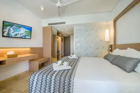 Kiani Beach Resort Family - 30
