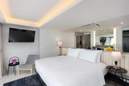 Anona Beachfront Phuket Resort - 73
