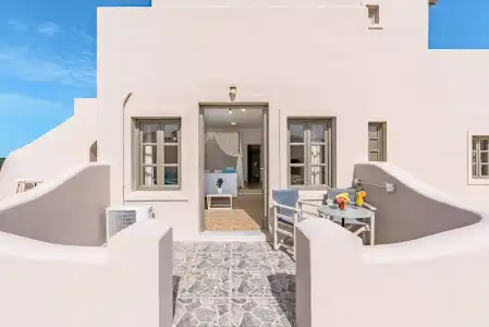 boutique in oia santorini next to the sea - 38