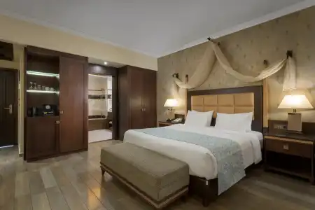 La Marquise Luxury Resort Complex - 104