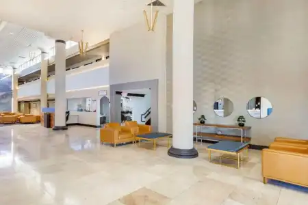 Best Western Plus El Paso Airport & Conference Center - 19
