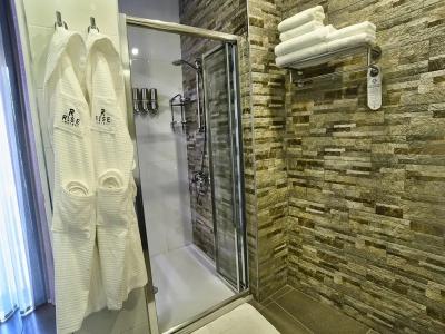 Rise Urban Art - 153