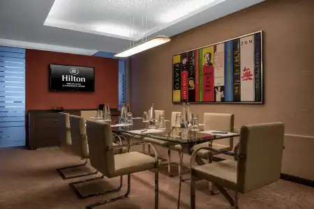 Hilton Geneva and Conference Centre - 19