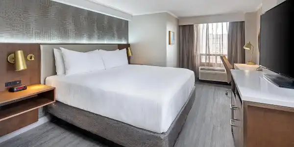 Crowne Plaza TORONTO AIRPORT by IHG - 1