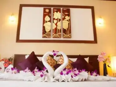 Bangtao Varee Beach - 12