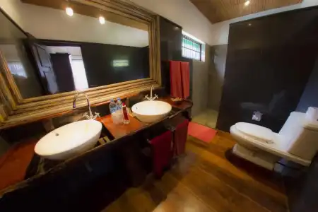 Suite Lanka - 53