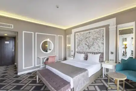 Utopia Resort & Residence - 2