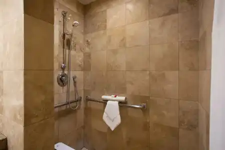 Days Inn by Wyndham San Diego Circle - 36