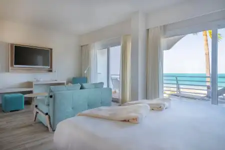 Iberostar Waves Royal Andalus - 69