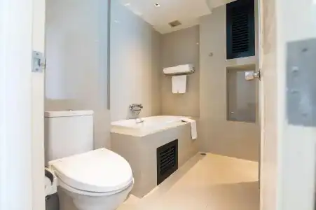 The Lantern Resorts Patong - 5