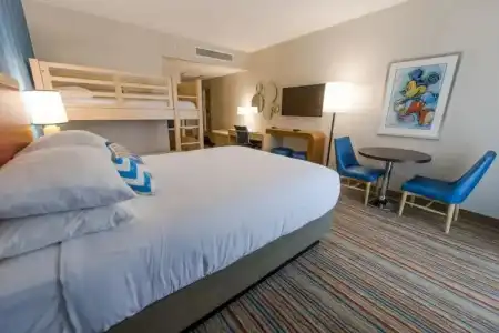 Howard Johnson by Wyndham Anaheim and Water Playground - 61