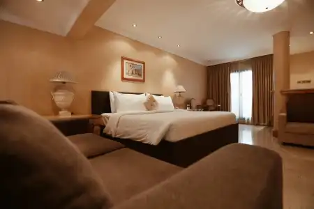 Dubai Marine Beach Resort & Spa - 82