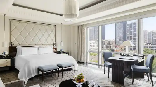 The Peninsula Shanghai - 35