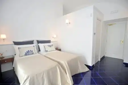 Core Amalfitano City Suites - 17