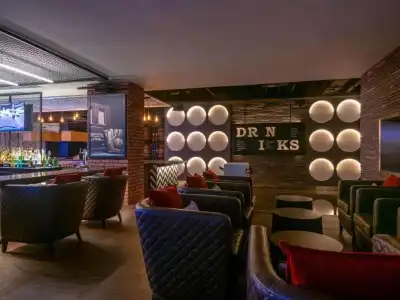 Pullman Dubai Creek City Centre - 14