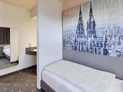 B&B Köln-West - 58