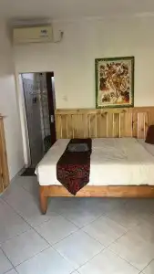 Sari Buana Bed & Breakfast - 21