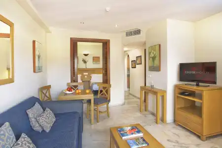 Sunset Beach Club Apartments - 70