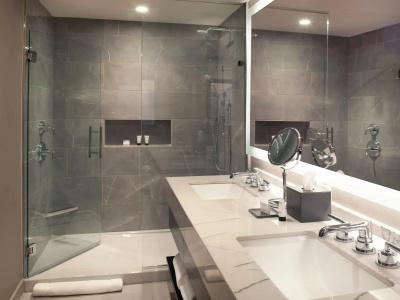 Grand Hyatt - 40