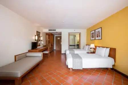 Naithonburi Beach Resort - 33