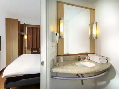Ibis Santiago Providencia - 33