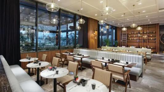 Hilton Maslak - 25