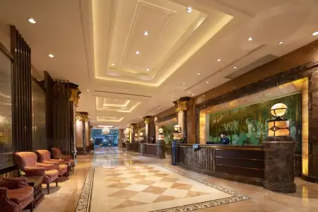 Crowne Plaza Shanghai Nanjing Road by IHG - 1
